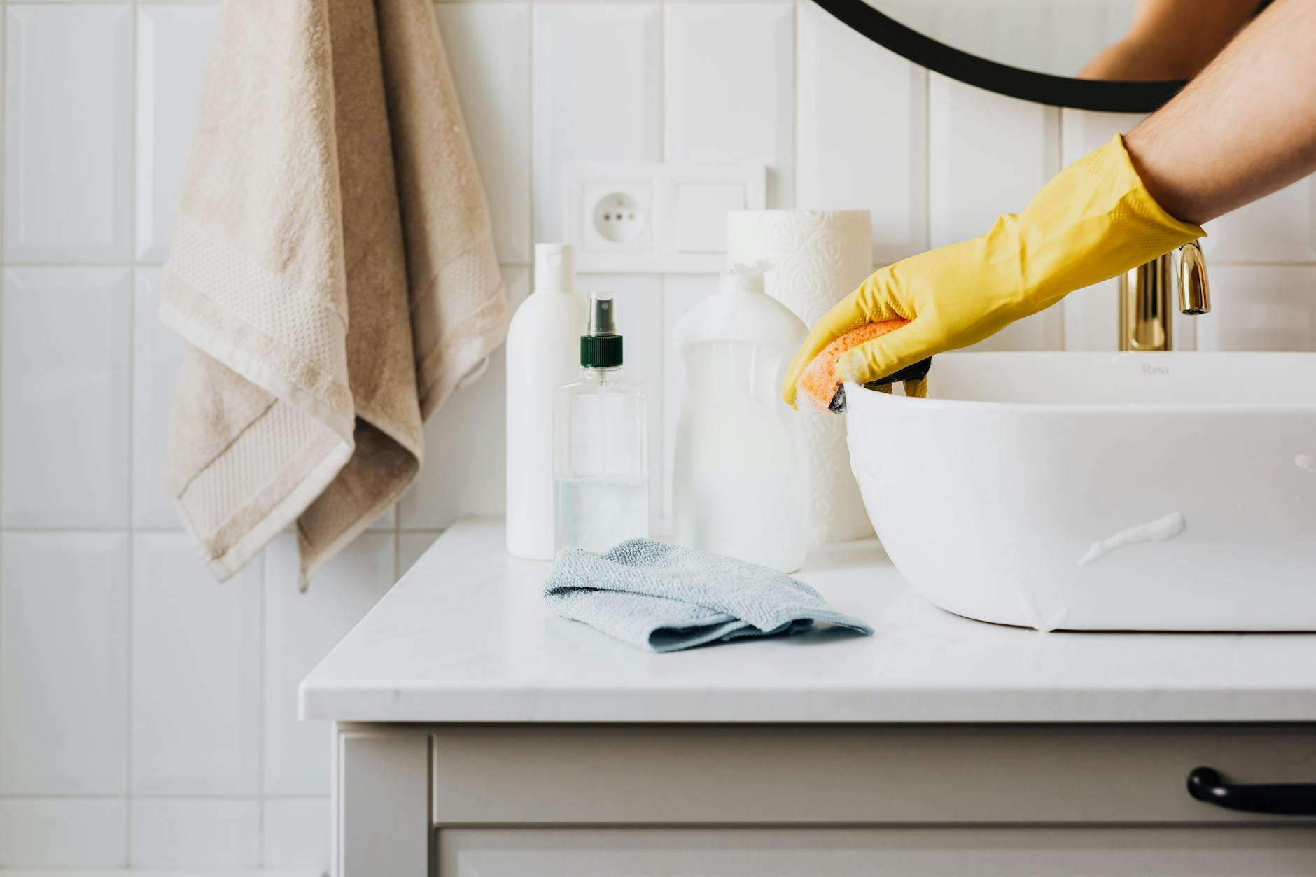cleaning service in laverton